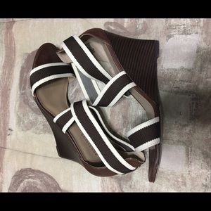 Ann Taylor - Ladies - size 9.5